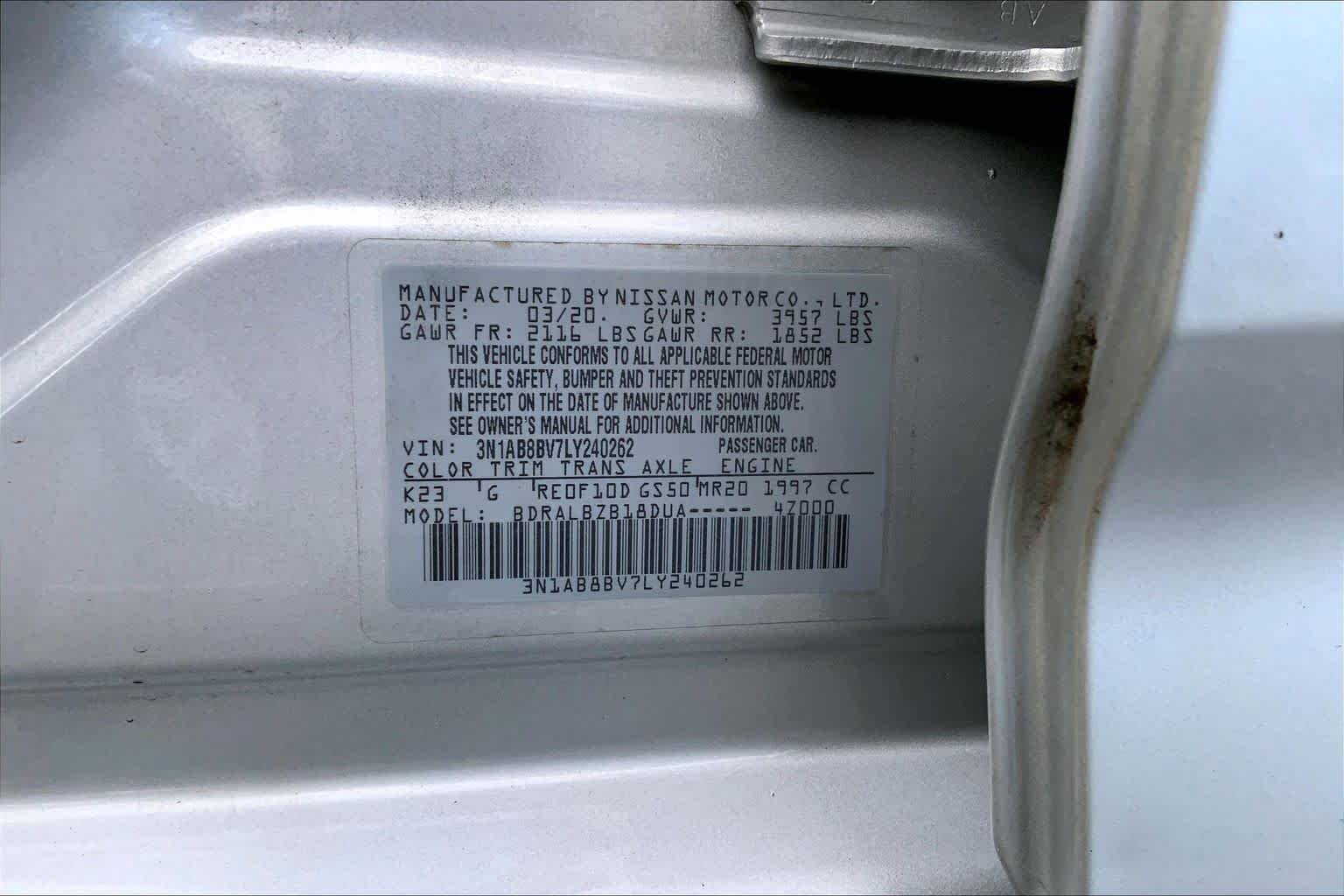 Used 2020 Brilliant Silver Metallic Nissan S image 28