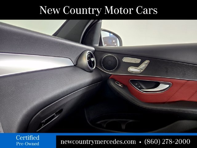 Used 2022  Mercedes-Benz GLC 300 image 26