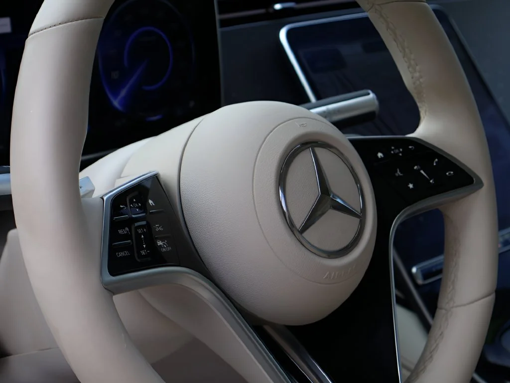 Used 2023 MANUFAKTUR Diamond White Metallic Mercedes-Benz 450 image 20
