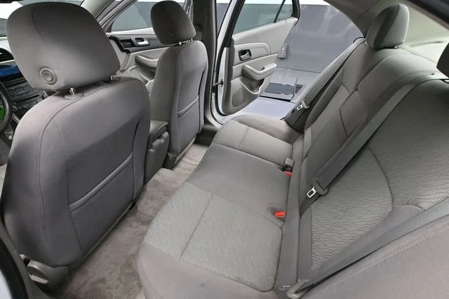Used 2013 White Chevrolet LS image 28