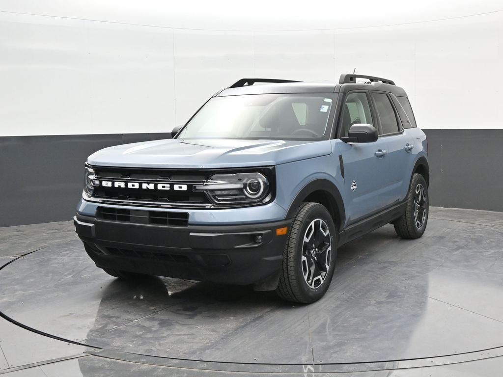 Used 2024 Gray Ford Outer Banks image 3
