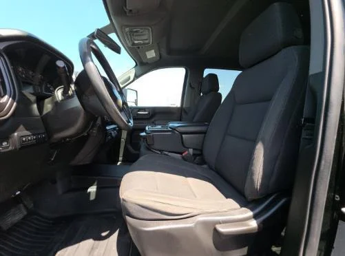 Used 2021  GMC Base image 10