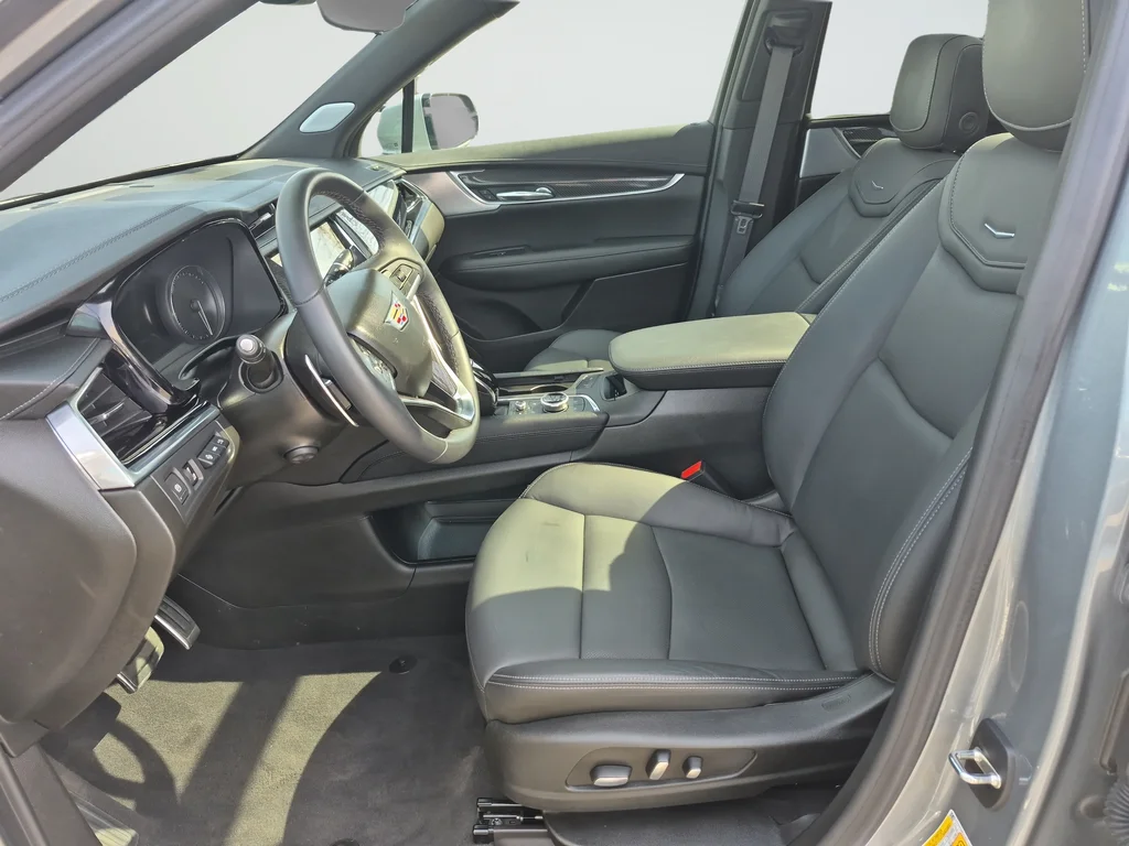 Used 2024 Silver Cadillac Sport image 9