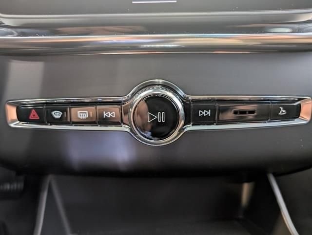 New 2026 Gray Volvo T8 Plus image 21