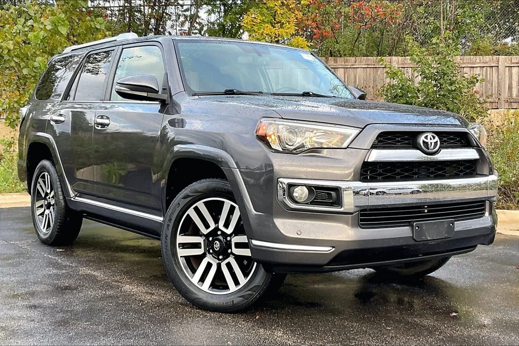 Used 2018 Gray Toyota Limited image 36