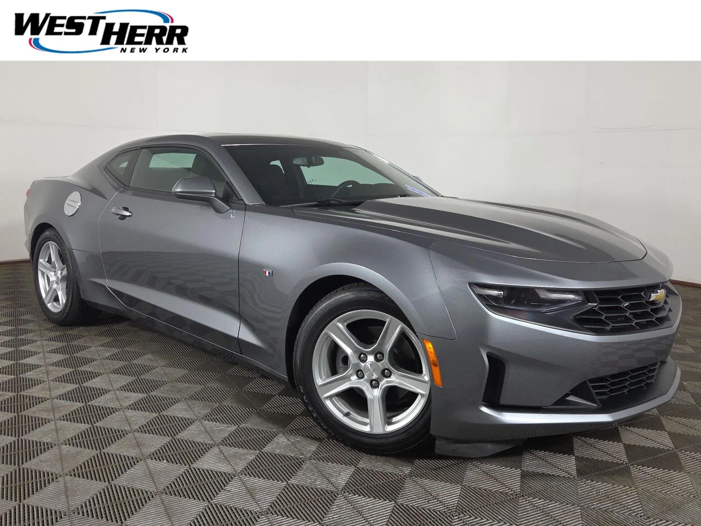 Used 2022 Satin Steel Metallic Chevrolet 1LT image 1