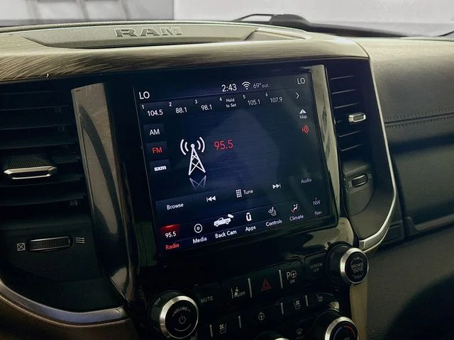 Used 2019 Red Ram Laramie image 15