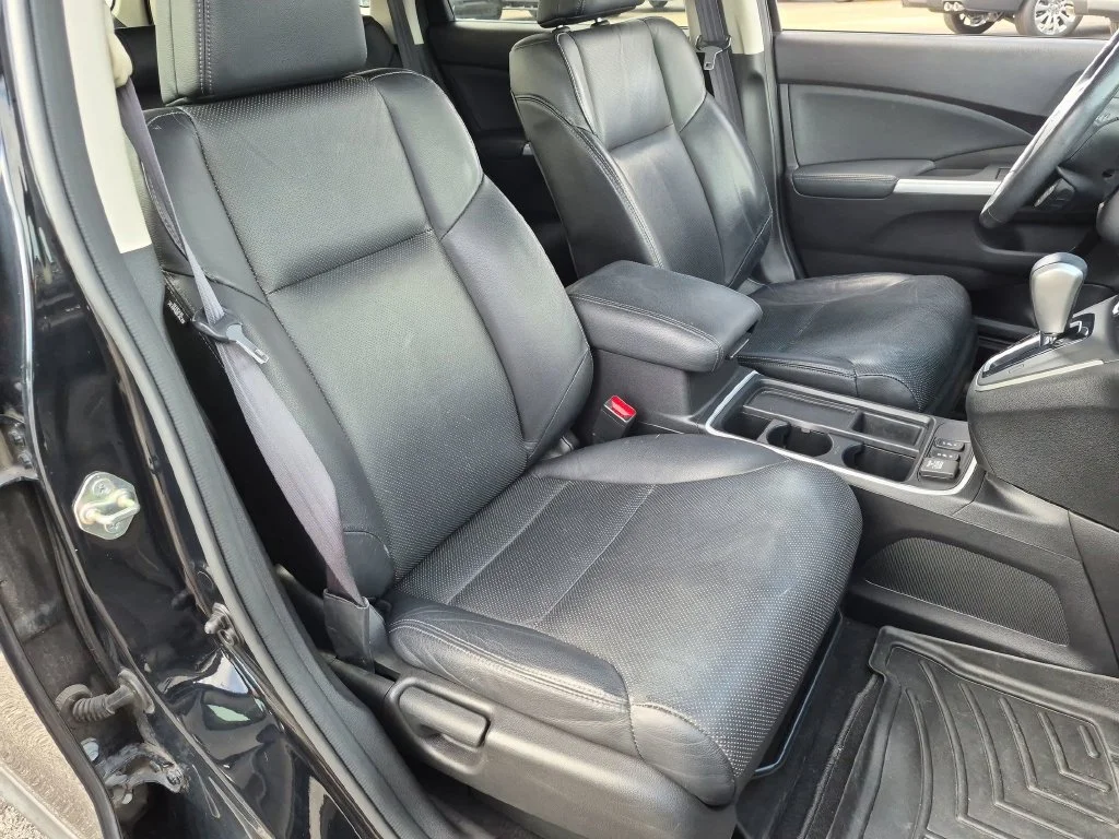 Used 2016 Black Honda Touring image 33