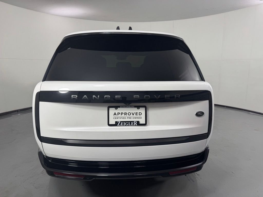 Certified Used 2023 Ostuni White Pearl Land Rover SE image 8