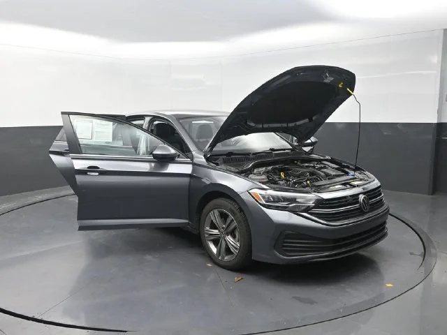 Used 2024  Volkswagen 1.5T SE image 28