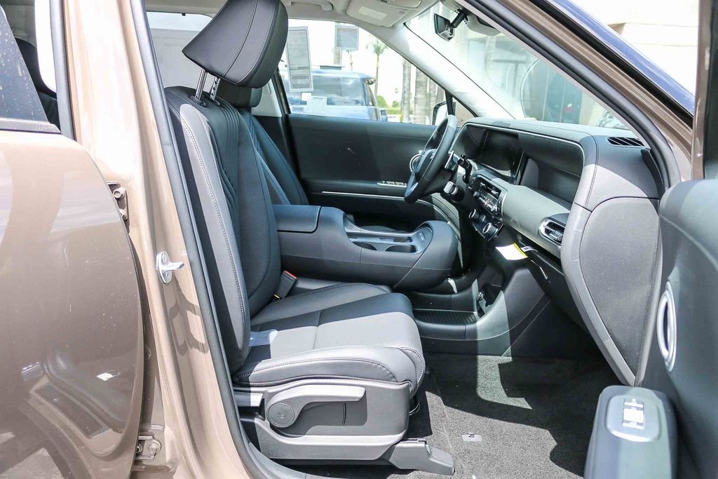 New 2026 Brown Hyundai SEL image 16