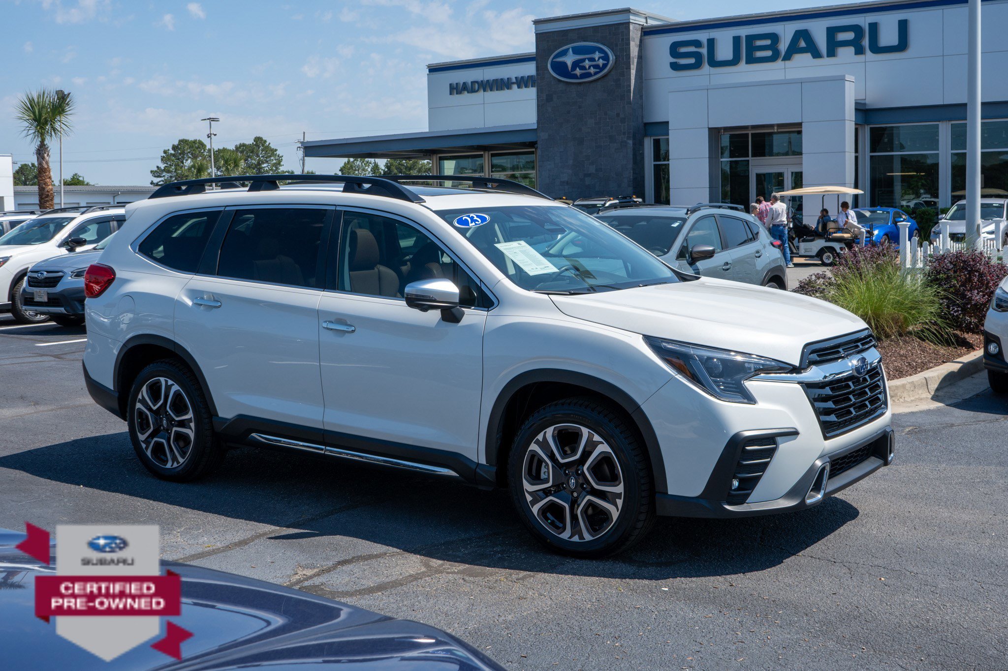 2023 Subaru Ascent Touring's photo