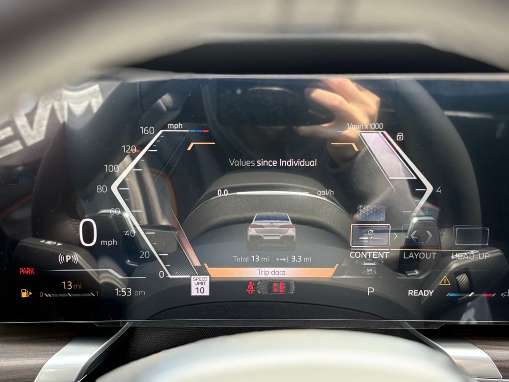 2025 BMW 7 Series 760i - Photo 28