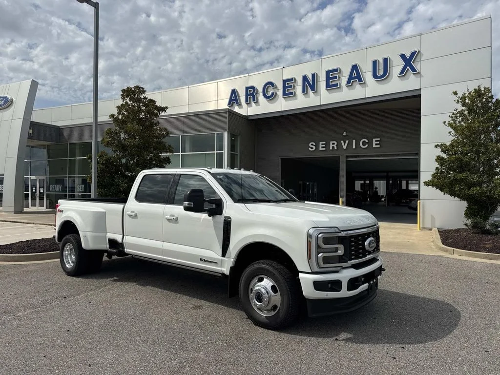 2026 Ford Super Duty F-350 Platinum