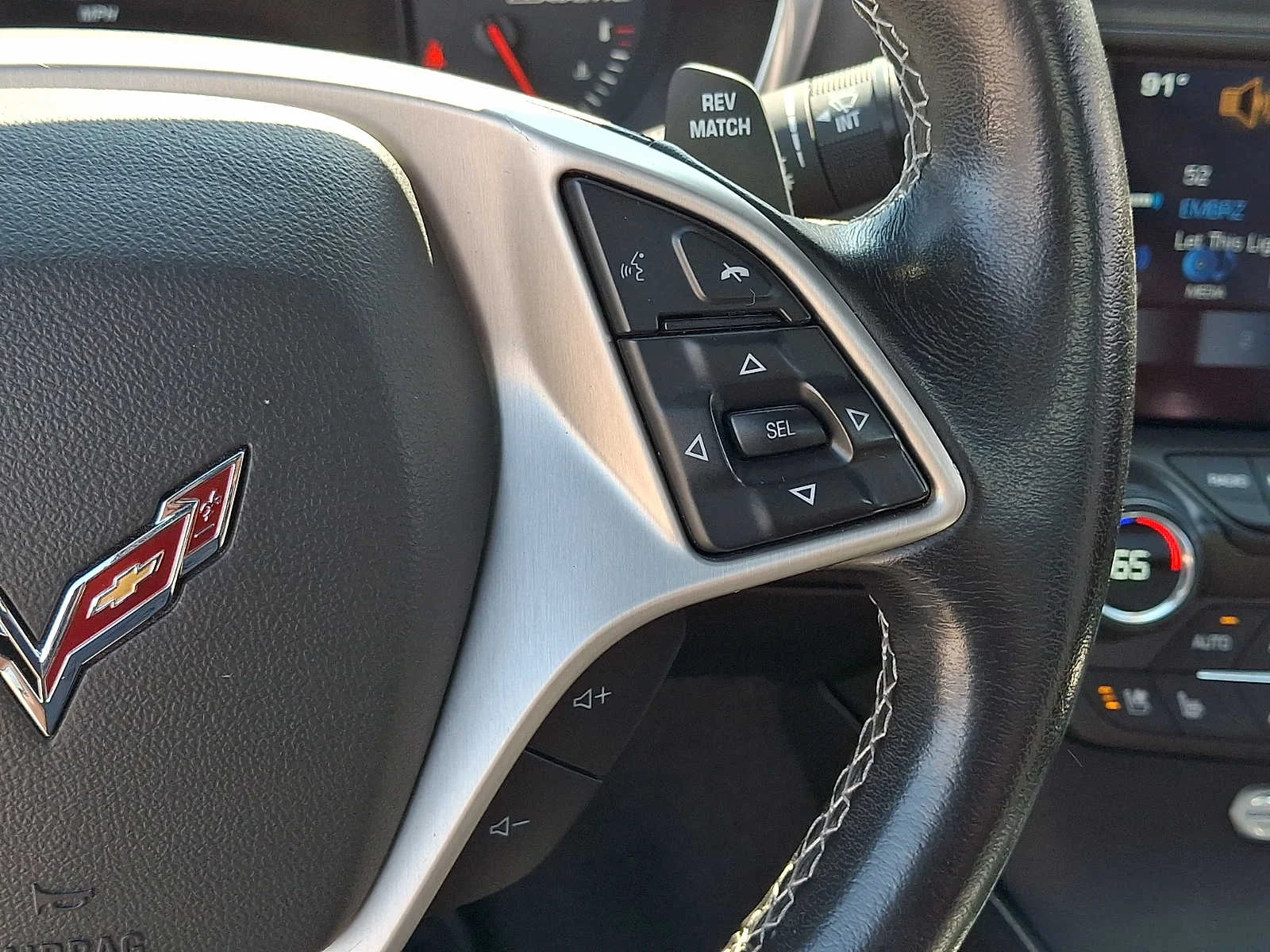 Used 2019 White Chevrolet Grand Sport 2LT image 19