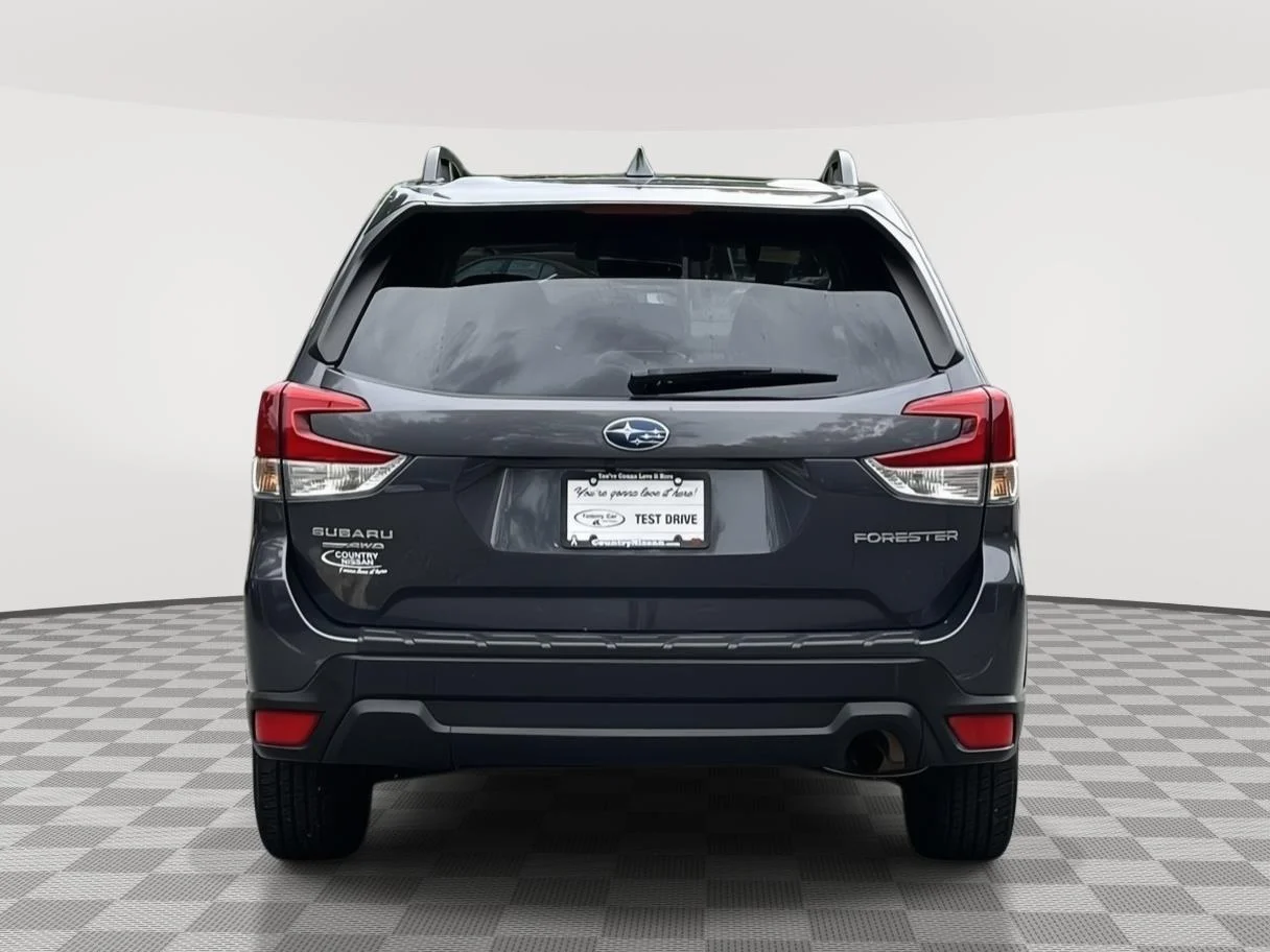 Used 2021 Magnetite Gray Metallic Subaru Premium image 6
