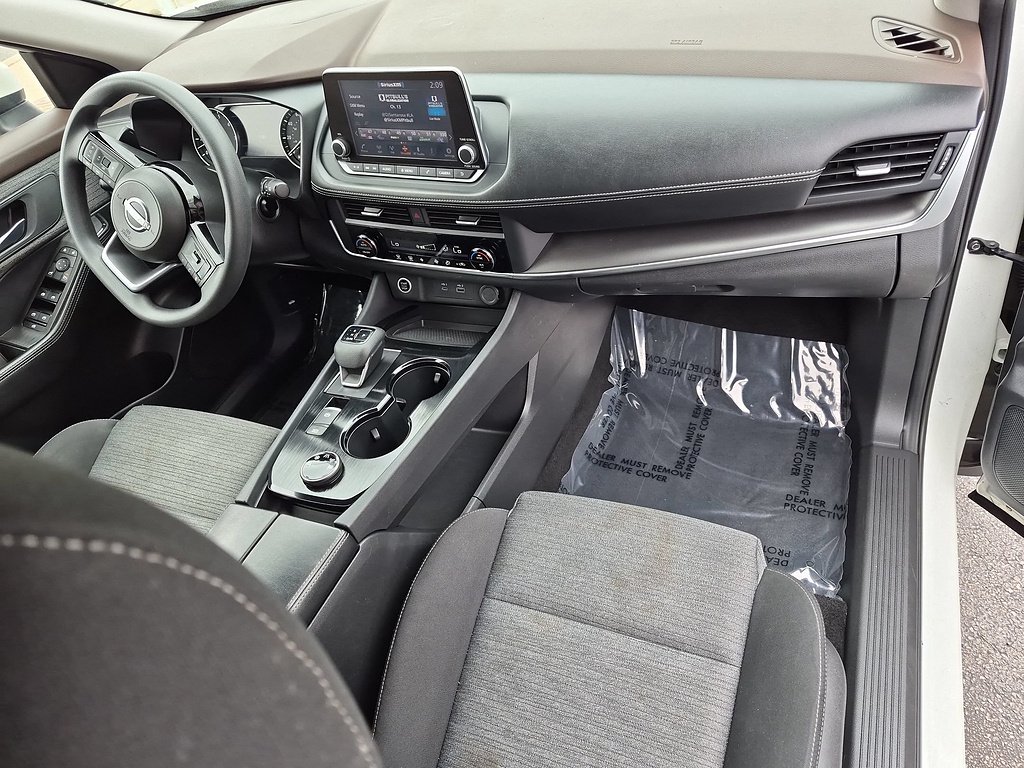 Used 2023 Pearl White TriCoat Nissan SV image 59