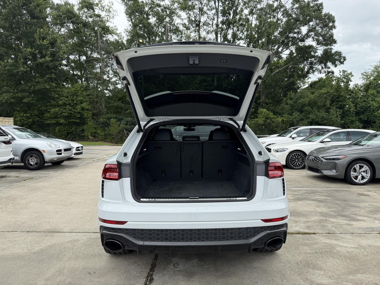 Used 2023 Glacier White Metallic Audi 4.0 quattro image 22