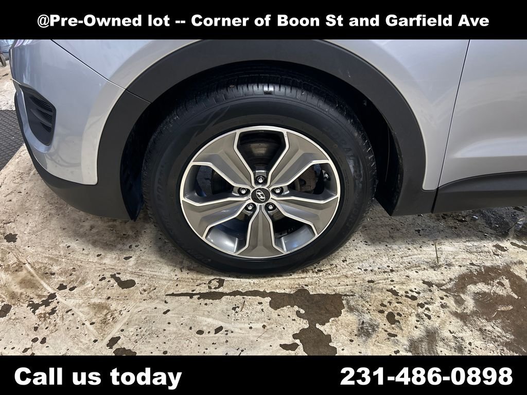 Used 2013 Silver Hyundai GLS image 11
