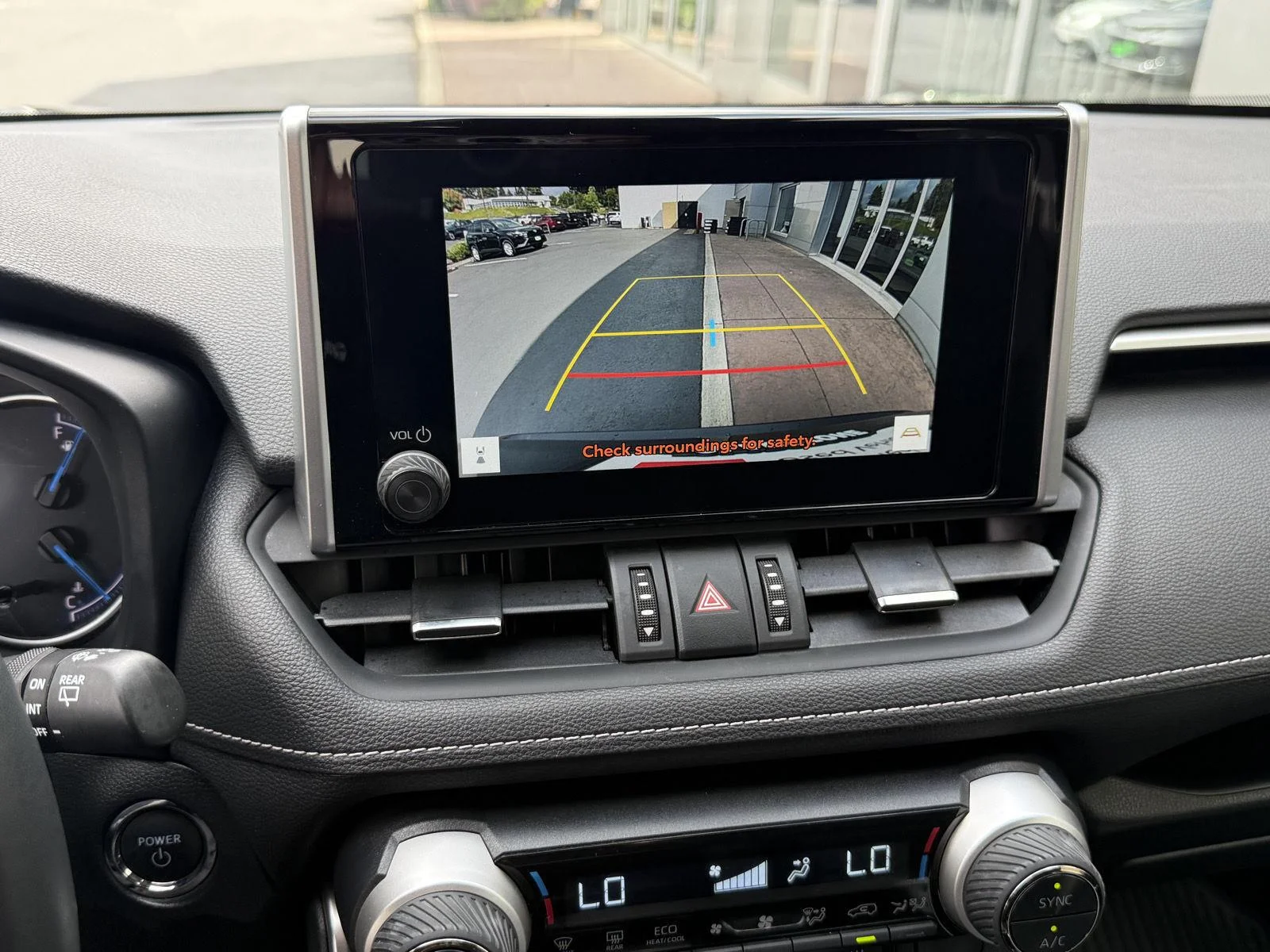 Used 2025 Magnetic Gray Metallic Toyota Hybrid XLE Premium image 31