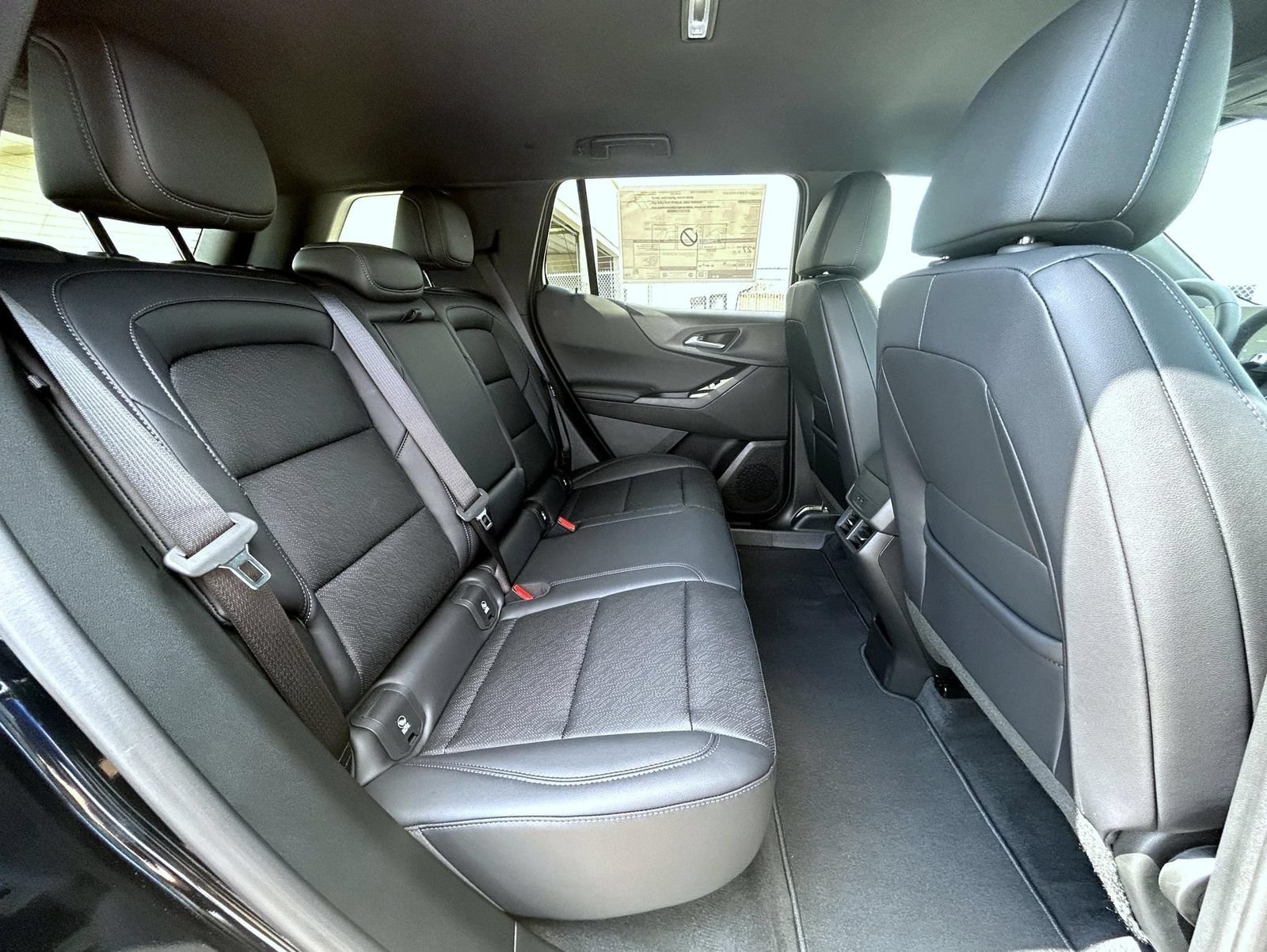 New 2027 Mosaic Black Metallic Chevrolet LT image 19