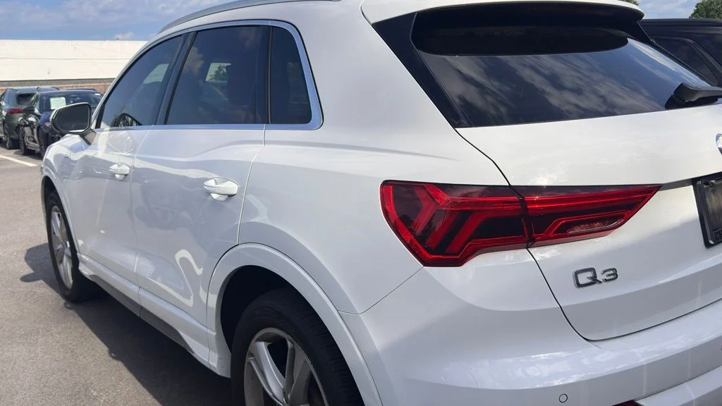Used 2023 Ibis White Audi Premium image 9