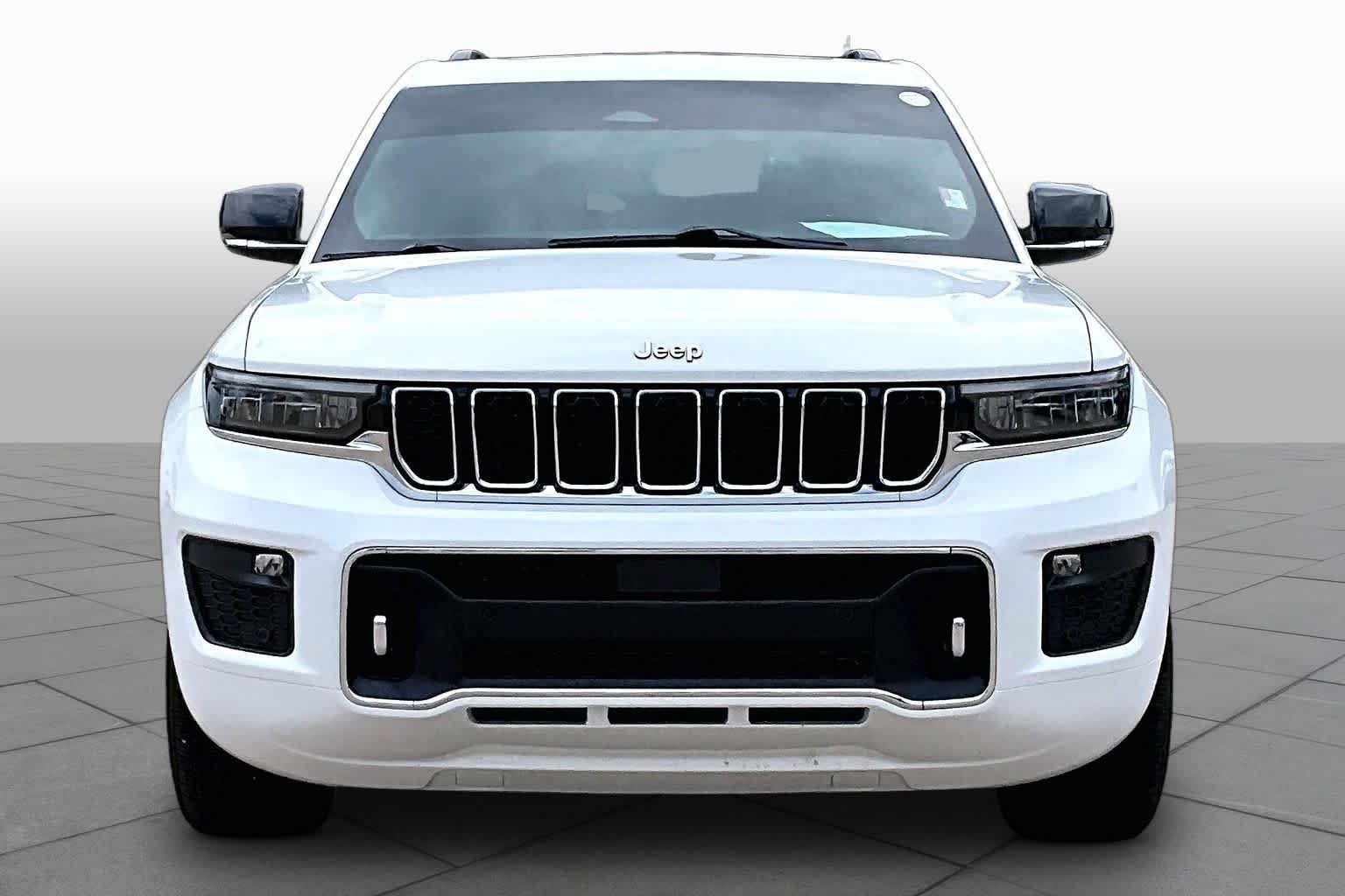 Used 2022 Bright White Clearcoat Jeep Overland image 5