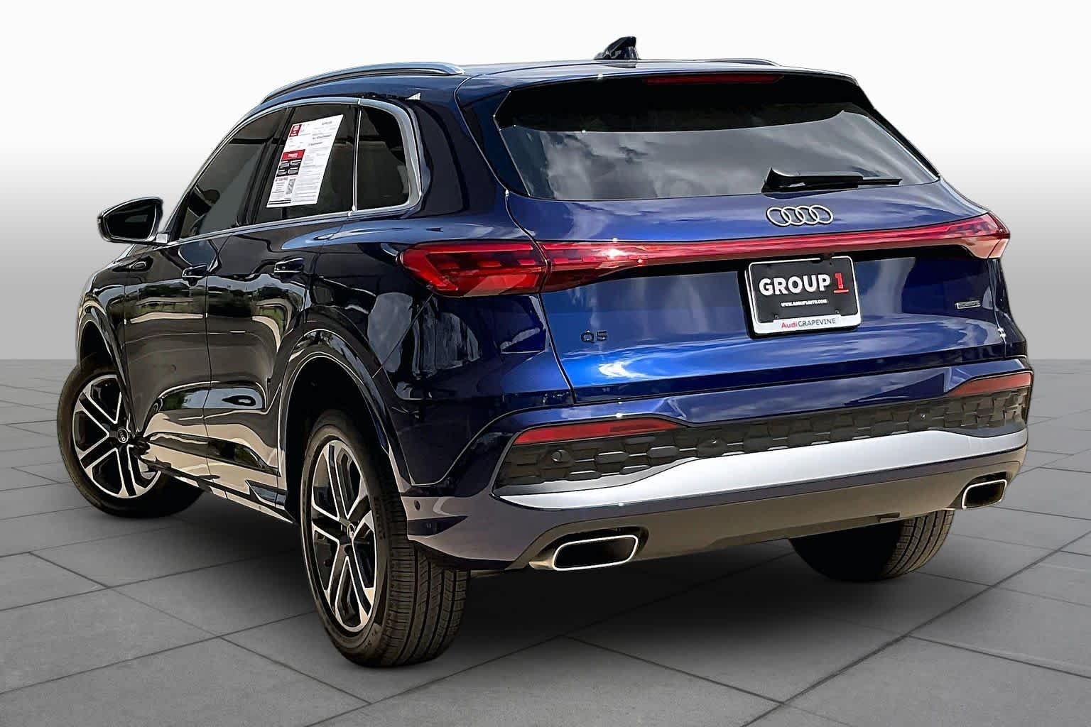 Used 2025 Navarra Blue Metallic Audi Premium image 11