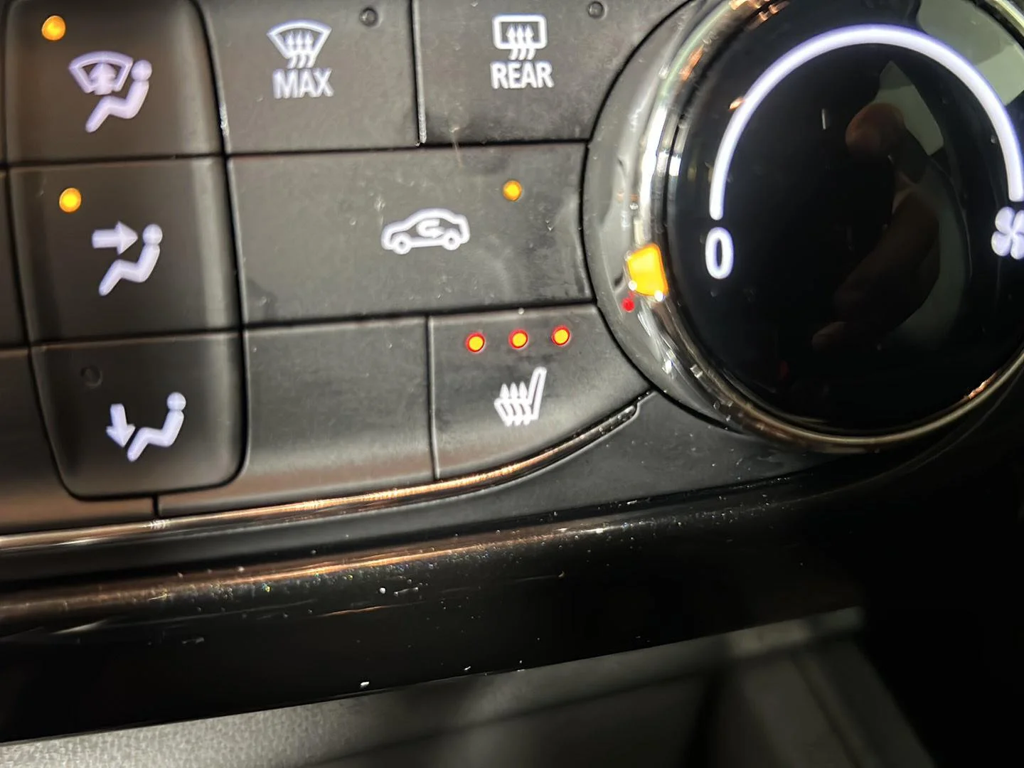Used 2025 Sterling Gray Metallic Chevrolet LT image 22