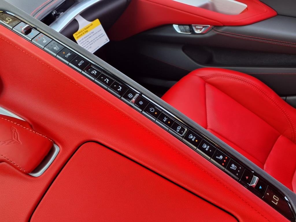2025 Chevrolet Corvette 2LZ - Photo 18