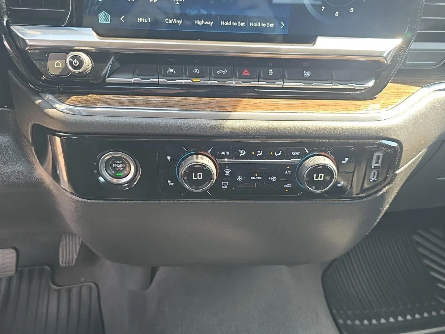 Used 2024 Slate Gray Metallic Chevrolet LT image 19
