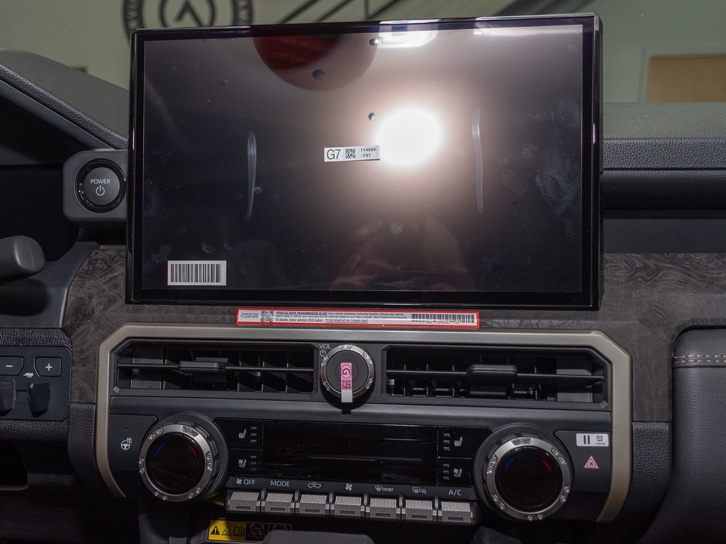 2025 Toyota Tacoma Limited - Photo 11