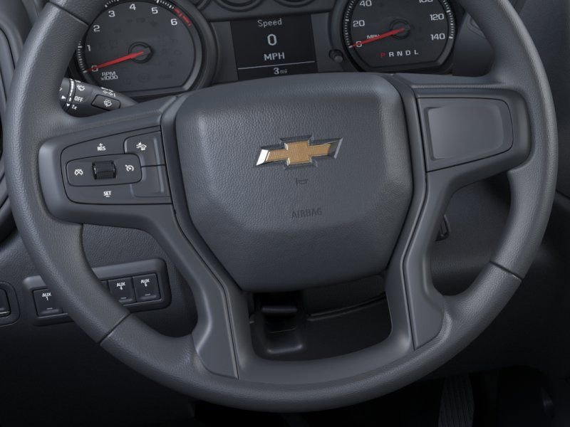 New 2026 Summit White Chevrolet Work Truck image 19