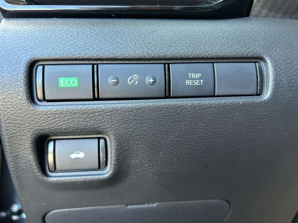 Used 2025 Gray Nissan SV image 30