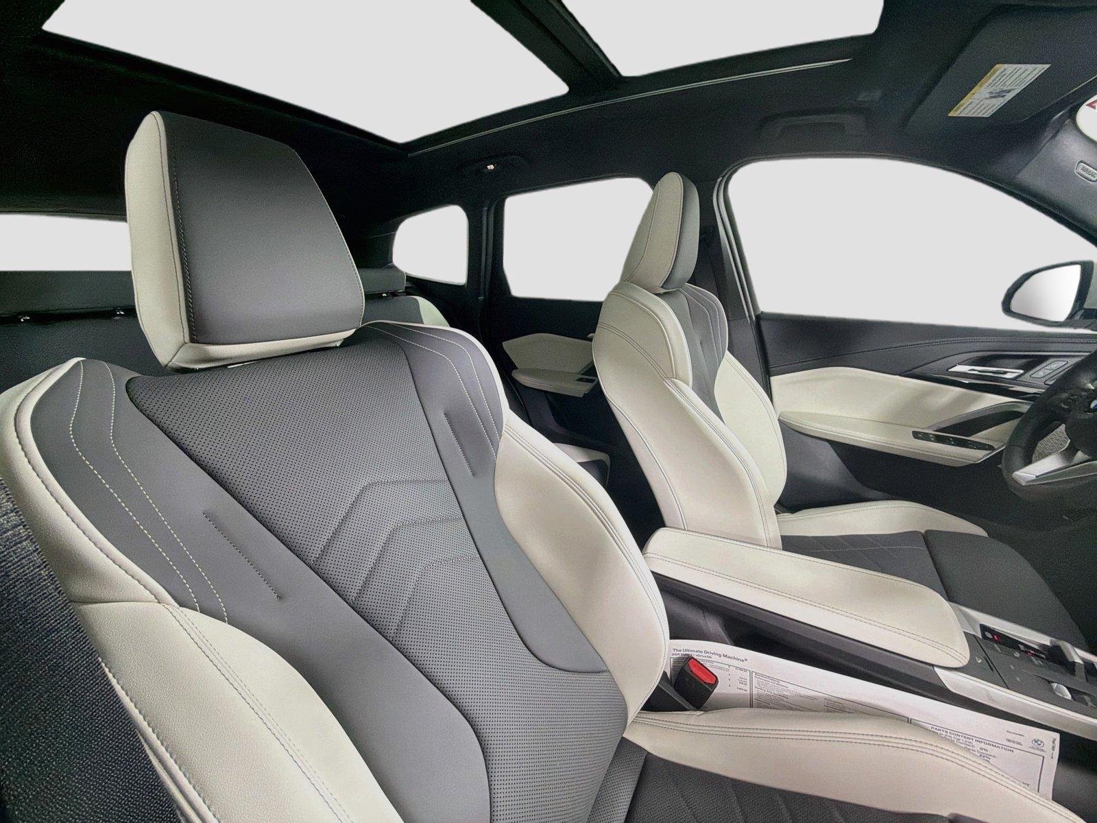 New 2026 Mineral White Metallic BMW xDrive28i image 27