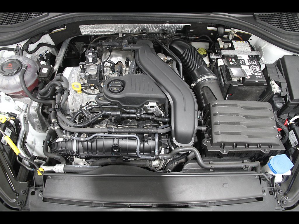 Used 2024 Pure White Volkswagen S image 19