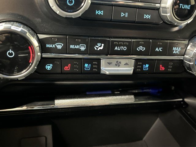 Used 2024 Avalanche Gray Ford LARIAT image 24