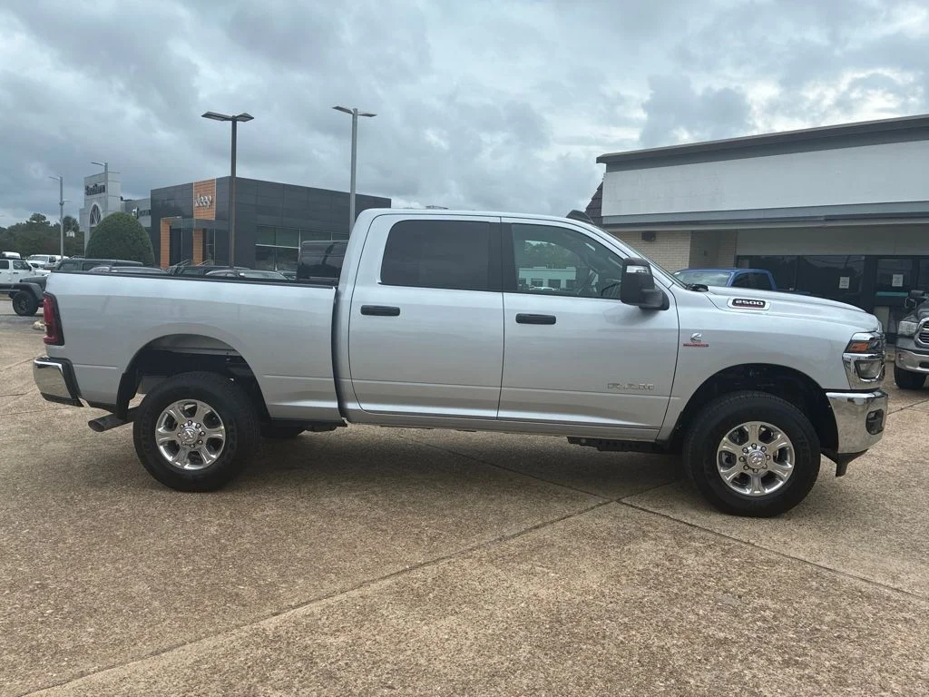 New 2026 Silver-Zynith Exterior Paint RAM Big Horn image 7