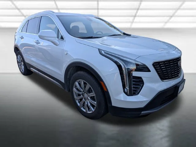 Used 2019 CRYSTAL WHITE TRICOAT Cadillac FWD Premium Luxury image 1