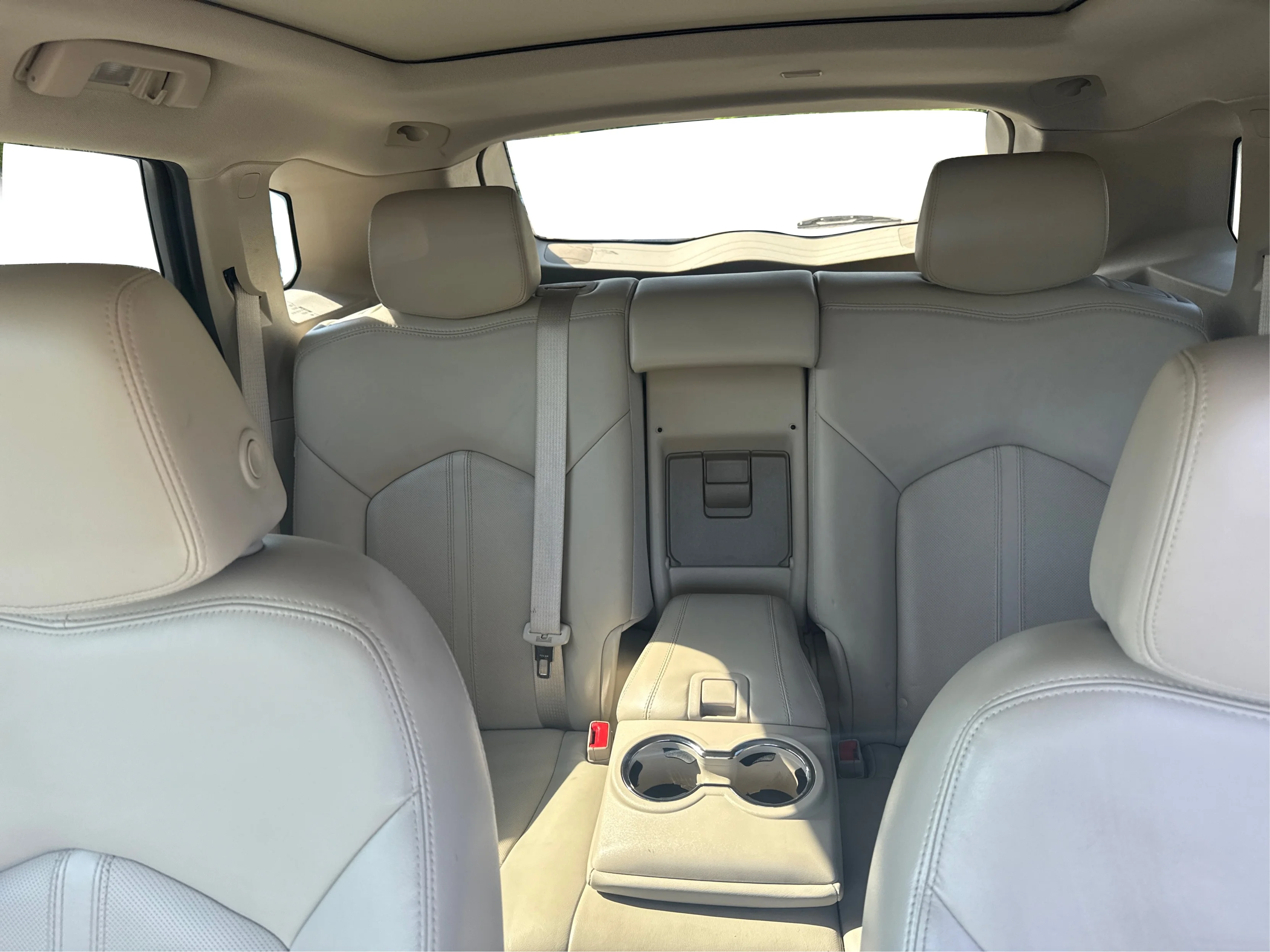 Used 2015 White Cadillac Luxury Collection image 15