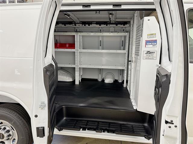 2025 GMC Savana Cargo Work Van - Photo 53