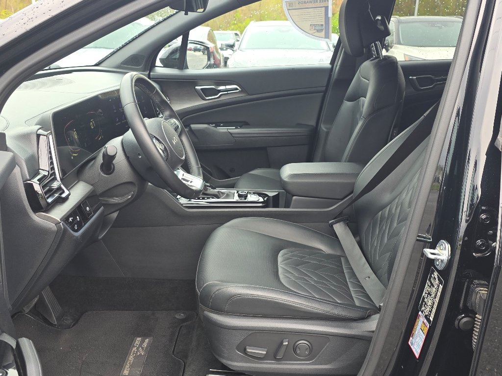 Used 2023 Ebony Black Kia X-Line image 32