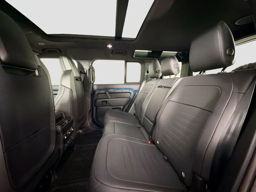 New 2026 Sargasso Blue Land Rover  OCTA image 26