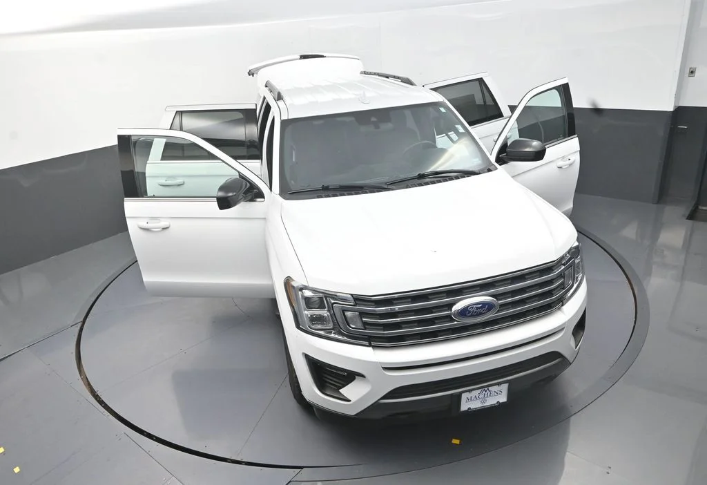 Used 2020 White Ford XL image 32