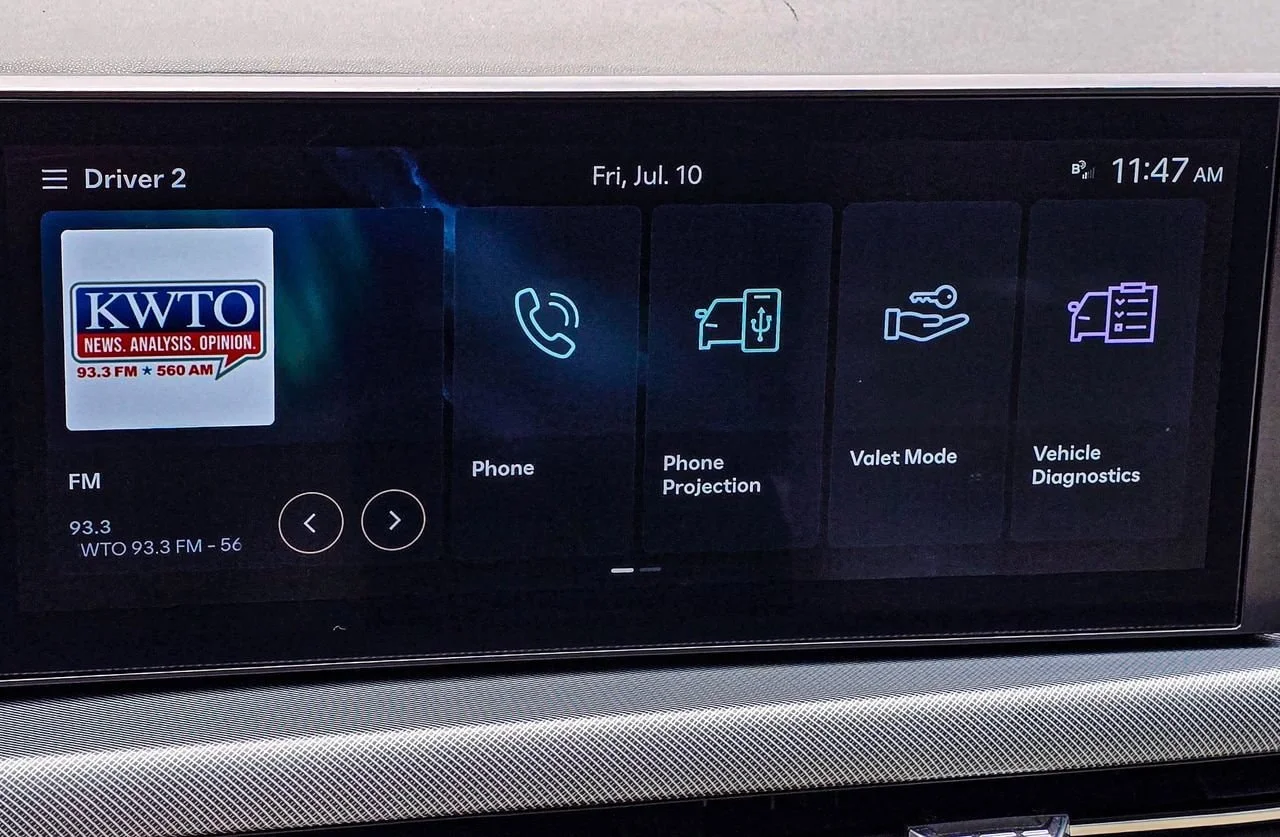 Used 2024  Hyundai SEL image 13