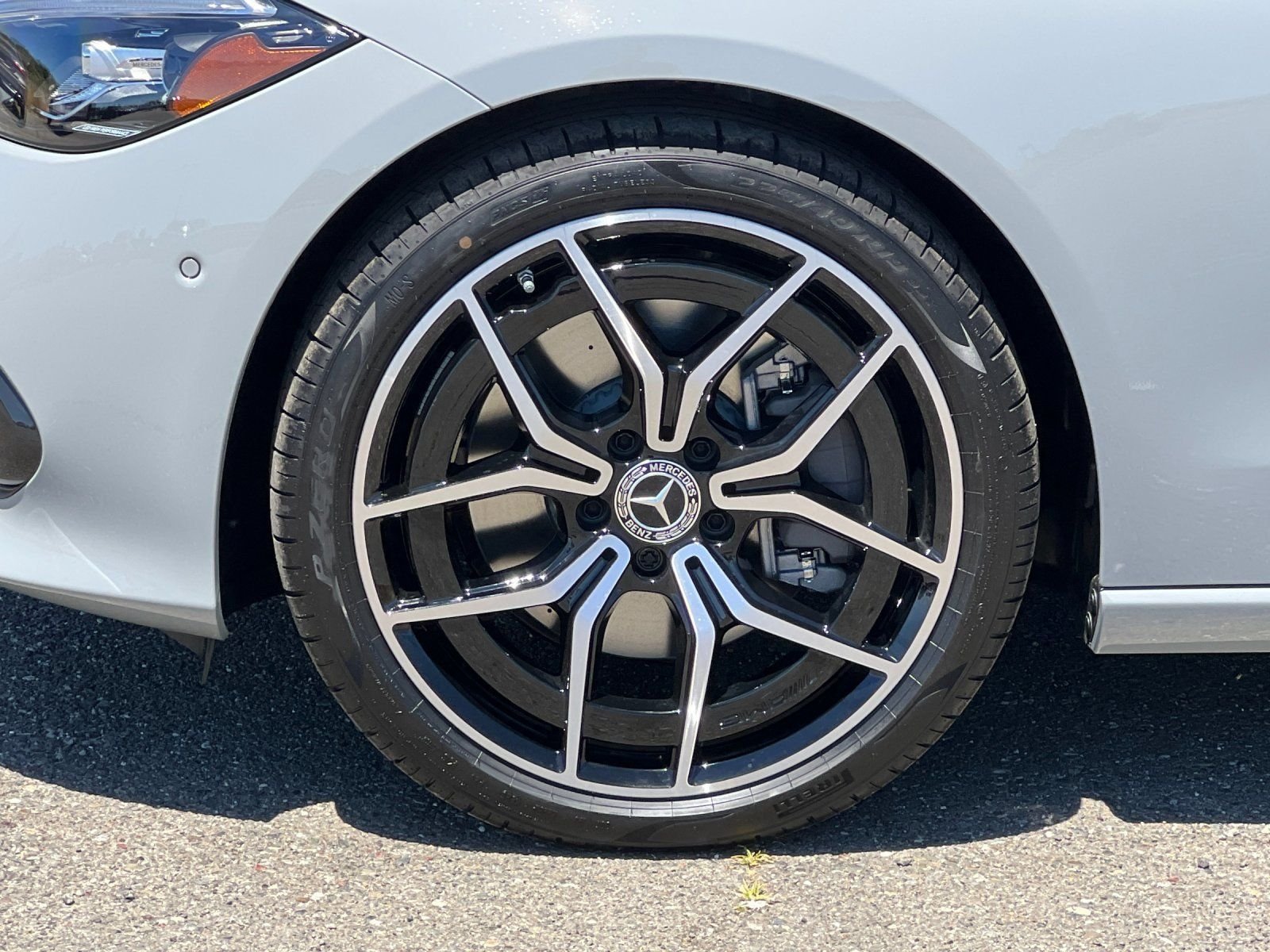 New 2026 MANUFAKTUR Alpine Grey Mercedes-Benz C 300 image 11