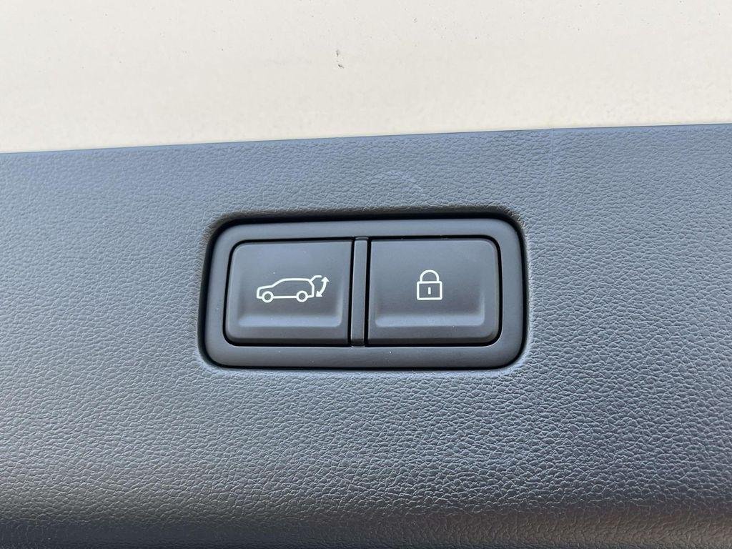 2026 Hyundai IONIQ 9 SEL - Photo 11