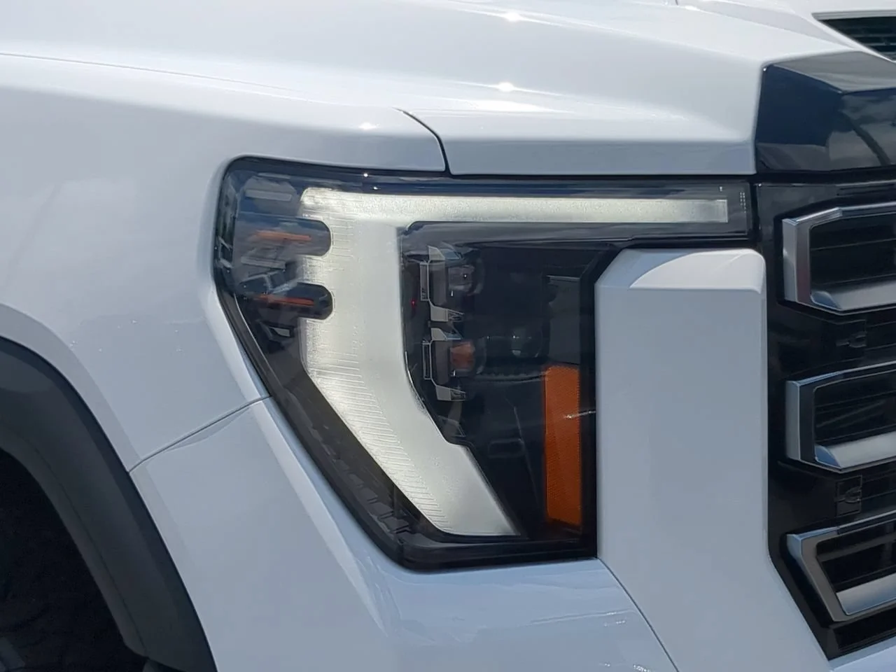 2026 GMC Sierra 2500HD AT4 - Photo 9