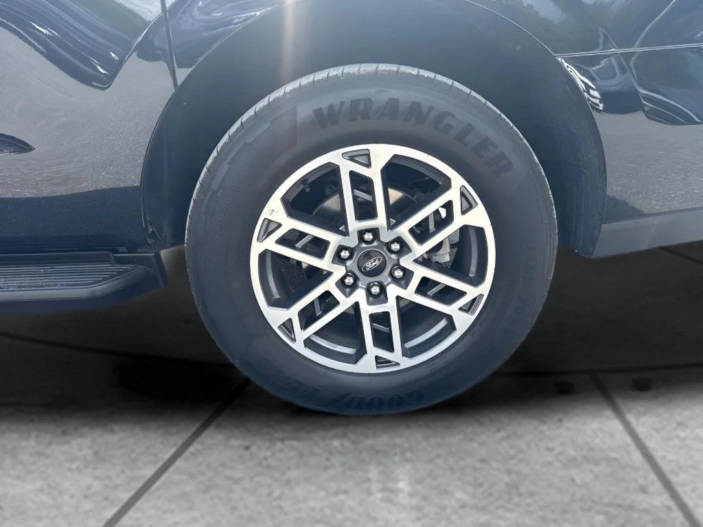 Used 2025 Black Ford Active image 25