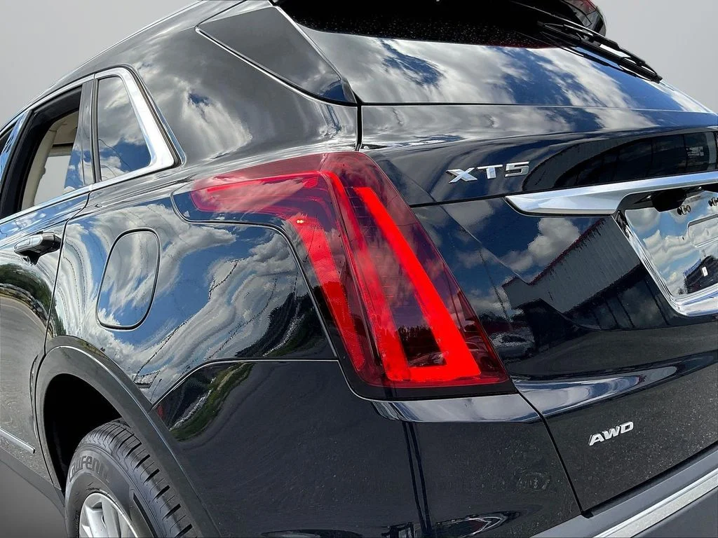 Used 2021 Black Cadillac Premium Luxury image 23